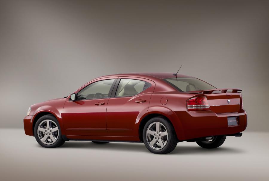  Dodge Avenger RT 2008 года  (фото 16 из 51)